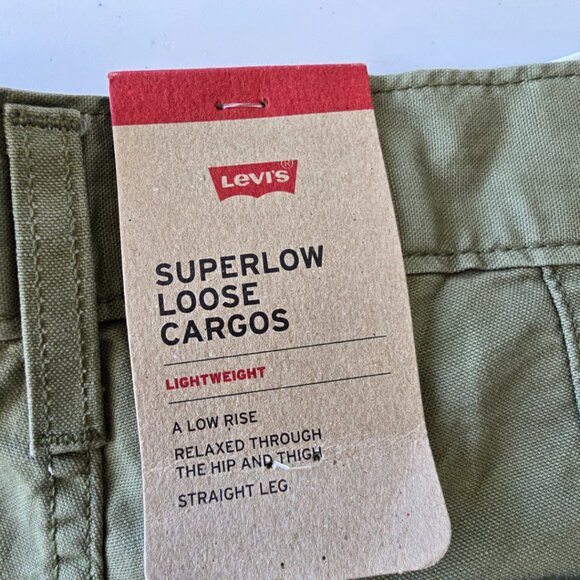 Levi's Superlow Loose Cargo Pants 27 Green NWT - Picture 8 of 8